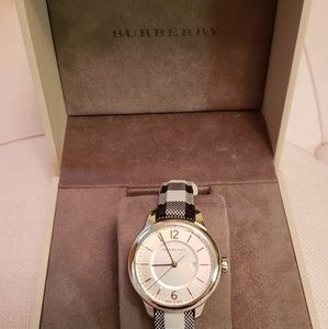 Burberry watch 100% Authentic